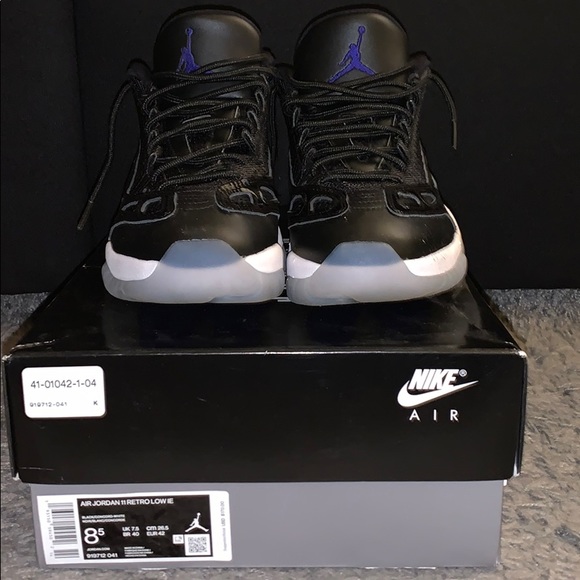 Jordan 11 Retro Low IE Space Jam SZ 8.5 - Picture 3 of 4